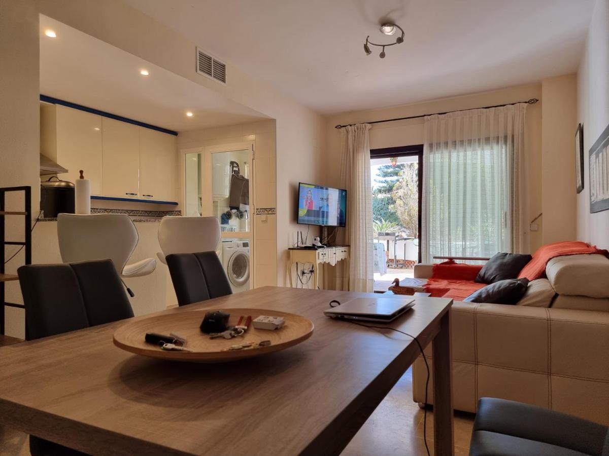 Marina De La Duquesa Beachfront Apartment *