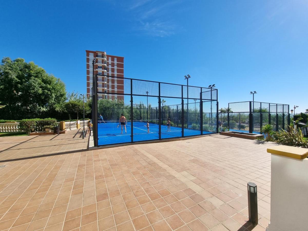 Marina De La Duquesa Beachfront Apartamento