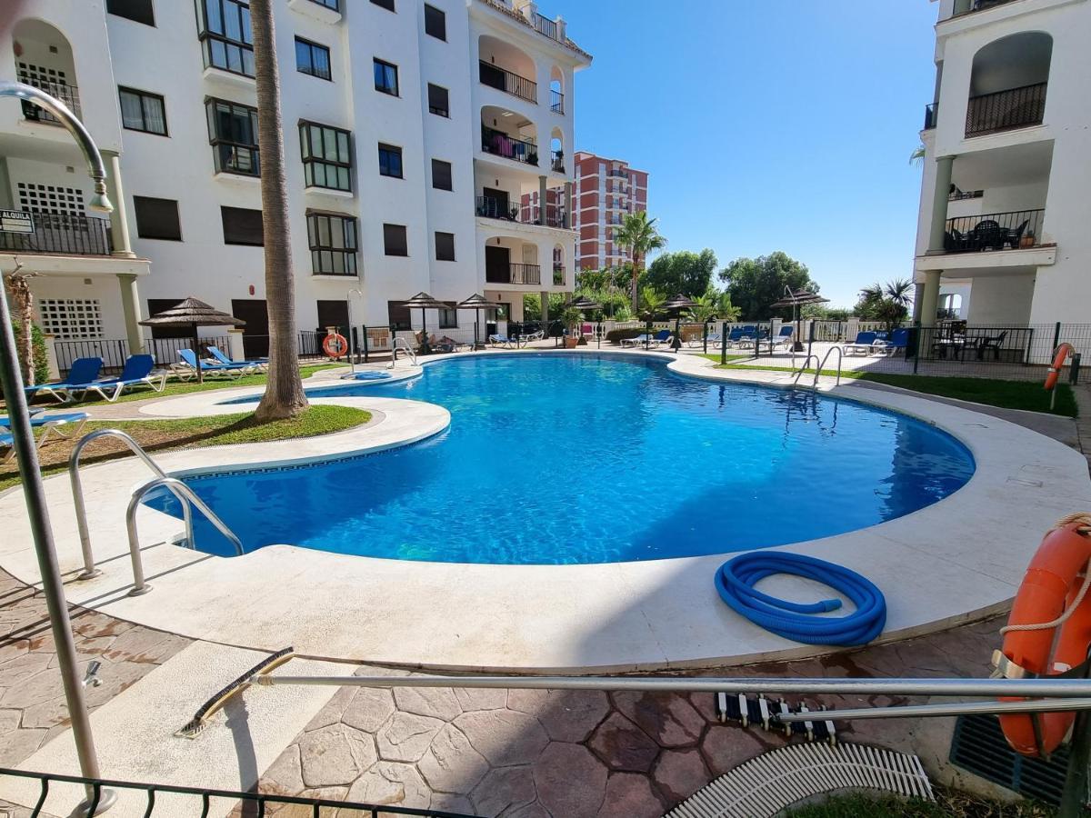 Apartamento Marina De La Duquesa Beachfront Castillo de Sabinillas